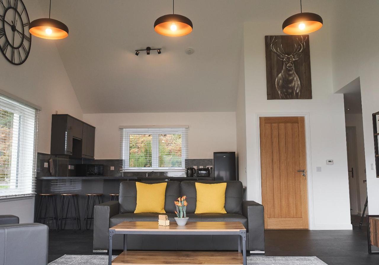 Shoreland Lodges - Cherry Lodge Fort Augustus Eksteriør billede