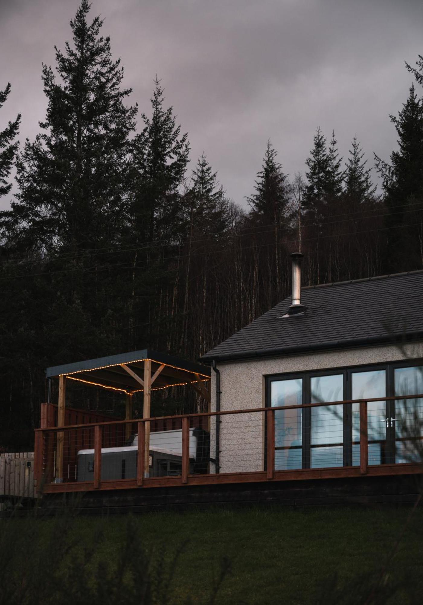 Shoreland Lodges - Cherry Lodge Fort Augustus Eksteriør billede