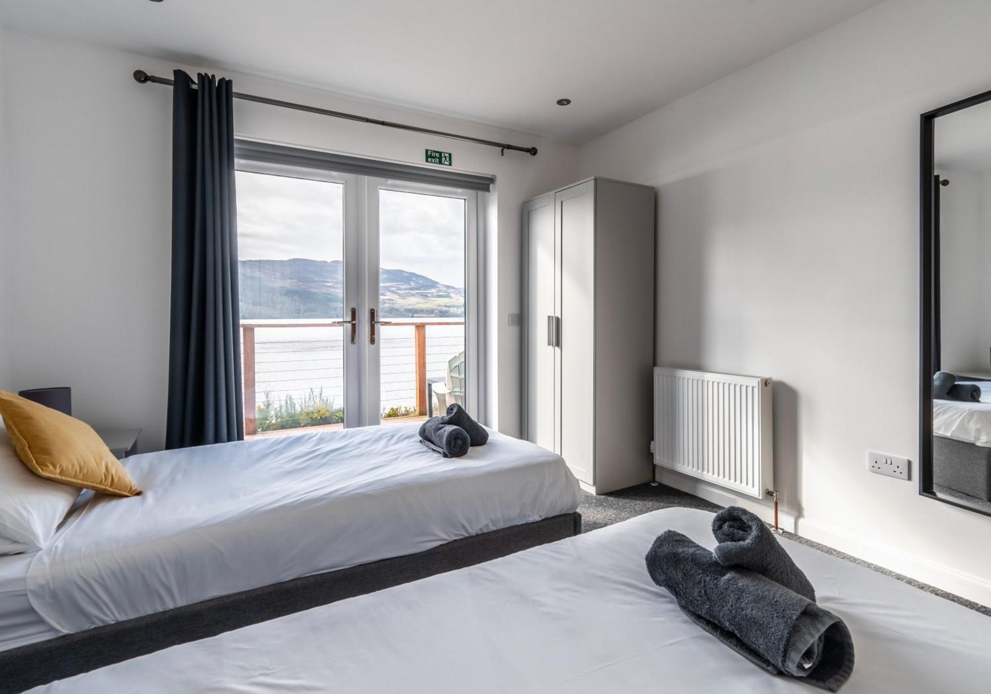 Shoreland Lodges - Cherry Lodge Fort Augustus Eksteriør billede