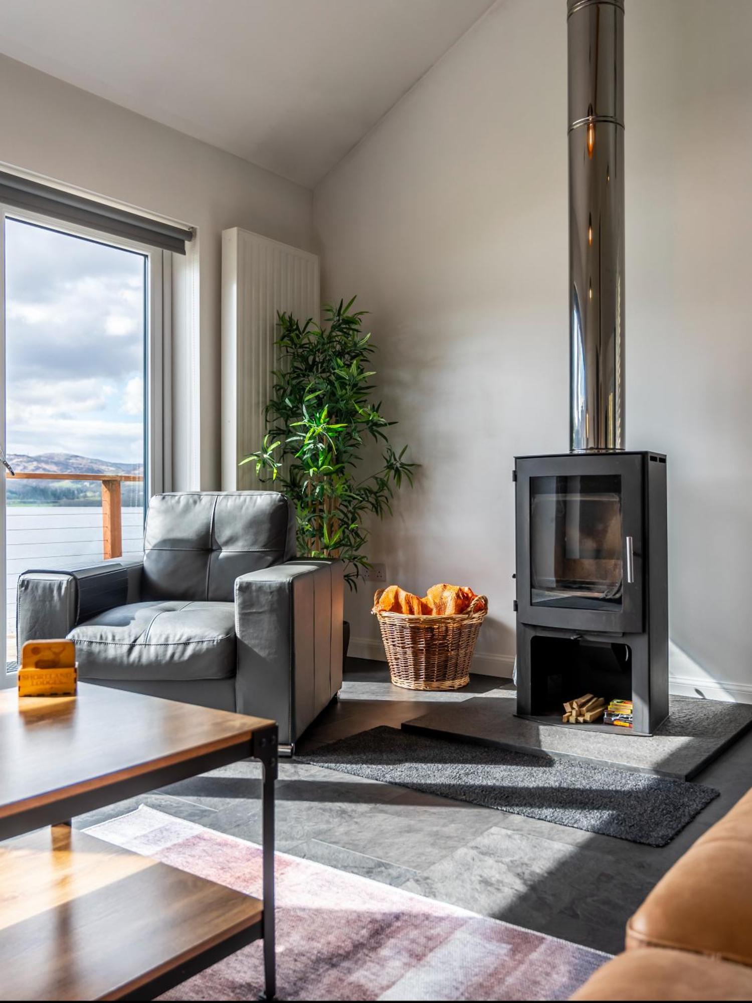 Shoreland Lodges - Cherry Lodge Fort Augustus Eksteriør billede
